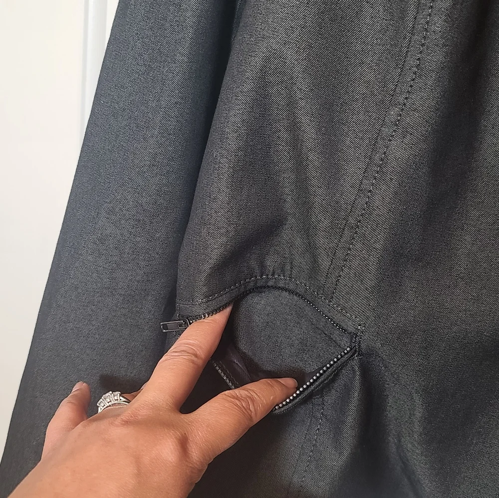 JULIO Chic Slate Grey Cropped Blazer - Picture 4 of 11